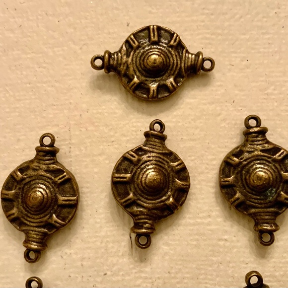 Only lot..custom designed jewelry parts - Picture 5 of 6